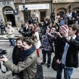 Flash Mob „focia z ręki” w Krakowie (zdjęcia) 26 marca o godzinie 14:00 na Małym Rynku w Krakowie odbył się kolejny Flash Mob. Tym razem wszyscy uczestnicy Flash...