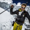  Zdobył szczyt Manaslu i zjeżdża z niego na nartach