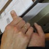 Pseudokibic, który rzucił racę podczas meczu Wisła Kraków i GKS Bełchatów odpowiedział za swoje czyny