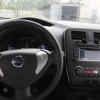Policjanci z Komendy Wojewódzkiej Policji testują samochody o napędzie elektrycznym
