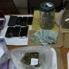 Marihuana i mefedron na balkonie - 2 osoby zatrzymane, w tym kobieta dilerka